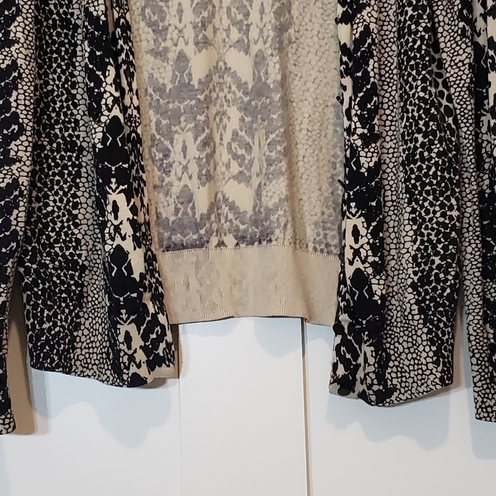 Talbots Cardigan Snakeskin Print Size Large Button Down Up Sweater Black… - Picture 6 of 12